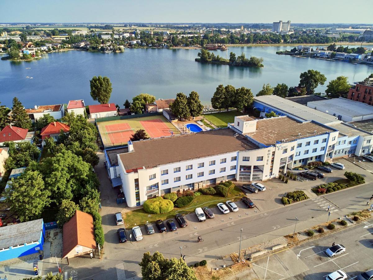 Hotel Senec Aqua Resort - Family Friendly Екстер'єр фото