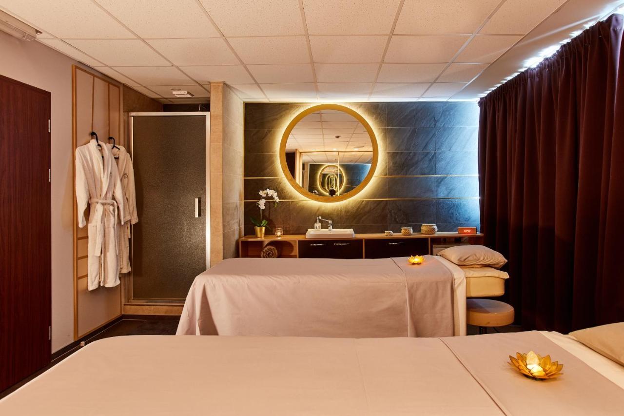 Hotel Senec Aqua Resort - Family Friendly Екстер'єр фото