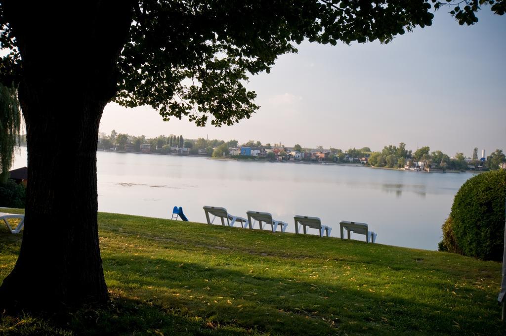 Hotel Senec Aqua Resort - Family Friendly Екстер'єр фото